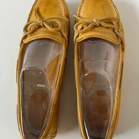 Frye Women’s Reagan Campus Driver - Size 9 - Picture 1 of 8